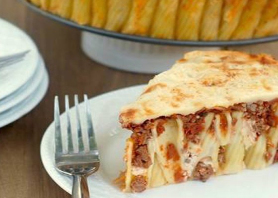 فطيرة المعكرونة على الطريقة الأيطالية  italian pie.